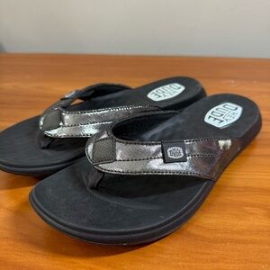 NWOT Hey Dude Flip Christi Classic Black Shimmer Flip Flop Thong Sandal Comfort